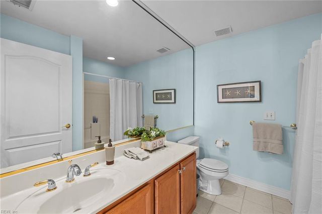 1284 Laskin Rd Apt 302, Virginia Beach, VA 23451