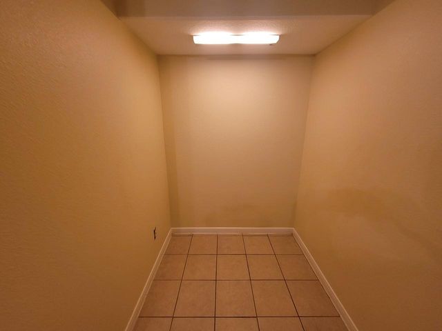 215 Post Office Street 801, Galveston, TX 77550