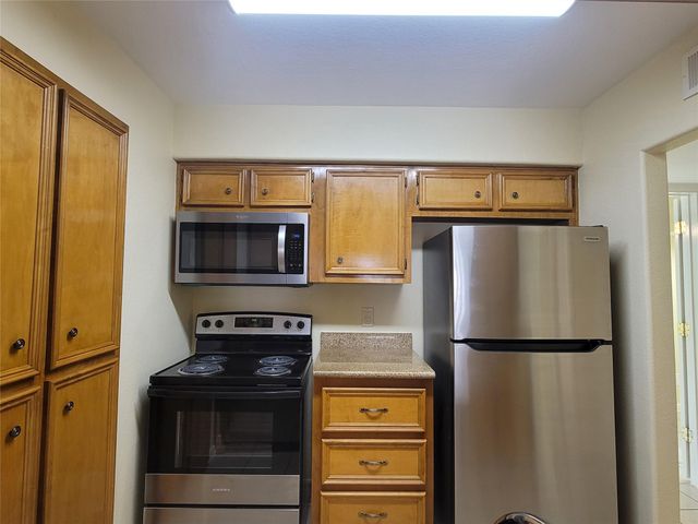 215 Post Office Street 801, Galveston, TX 77550