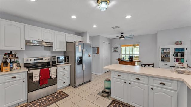 2207 GATEWOOD STREET, Plant City, FL 33563