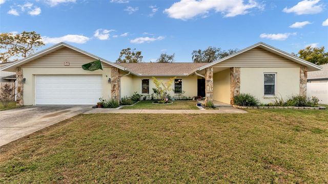 2207 GATEWOOD STREET, Plant City, FL 33563
