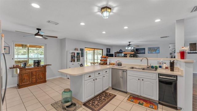 2207 GATEWOOD STREET, Plant City, FL 33563