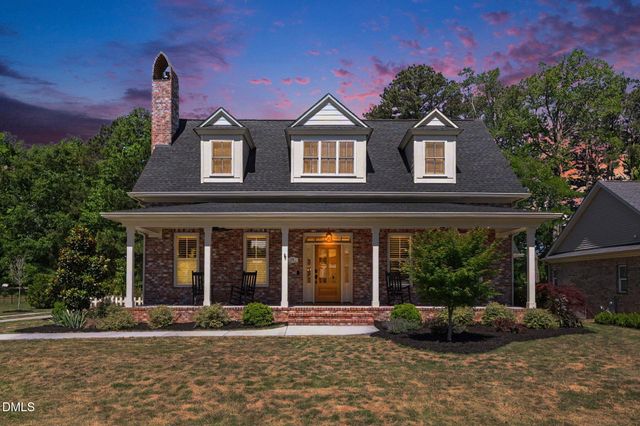 110 Parker Street, Four Oaks, NC 27524