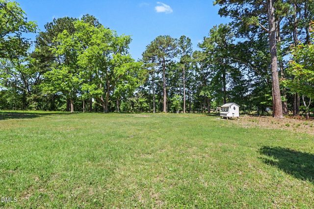 110 Parker Street, Four Oaks, NC 27524