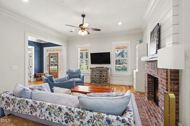 110 Parker Street, Four Oaks, NC 27524
