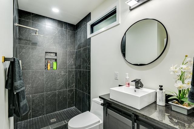 930 Downey Dr, Nashville, TN 37205