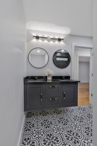 930 Downey Dr, Nashville, TN 37205