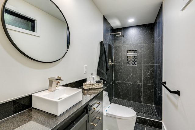 930 Downey Dr, Nashville, TN 37205