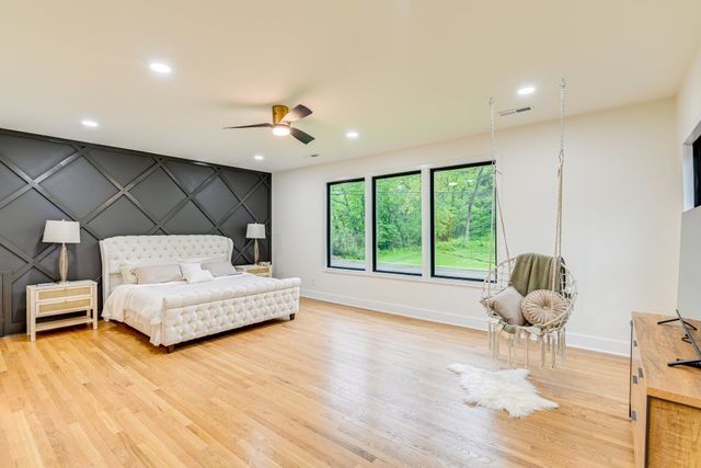 930 Downey Dr, Nashville, TN 37205