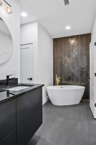 930 Downey Dr, Nashville, TN 37205