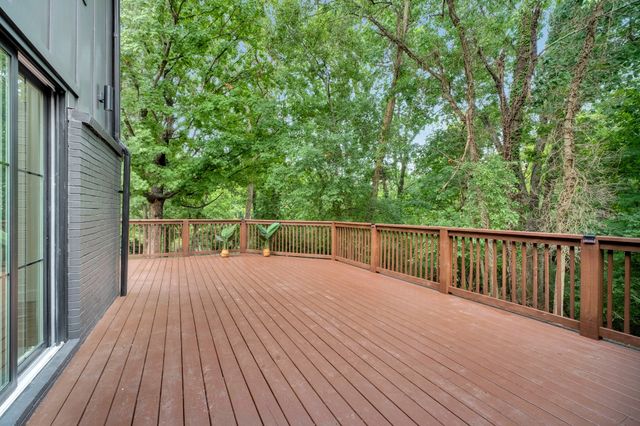 930 Downey Dr, Nashville, TN 37205