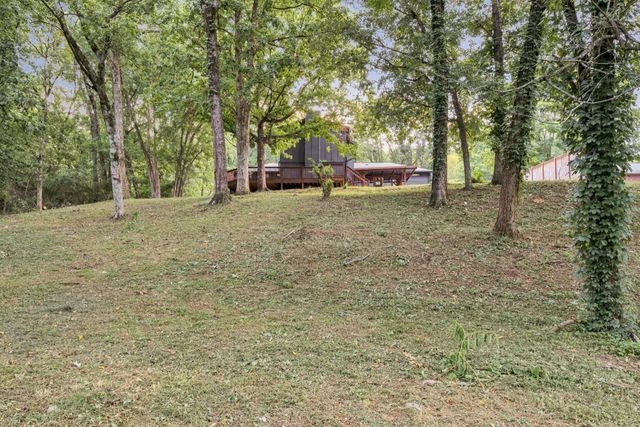 930 Downey Dr, Nashville, TN 37205