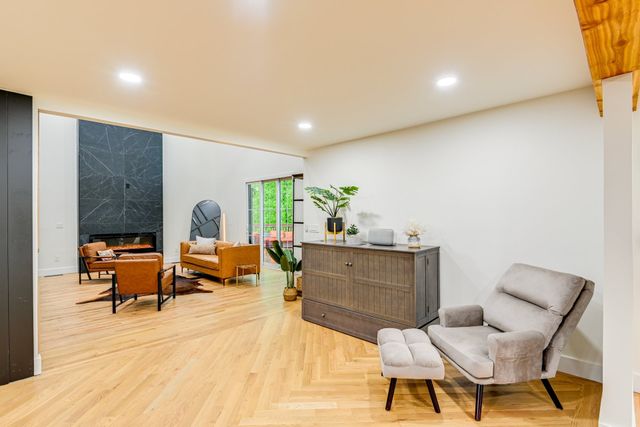 930 Downey Dr, Nashville, TN 37205