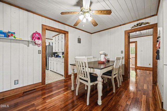 211 W Harden Street, Burlington, NC 27215