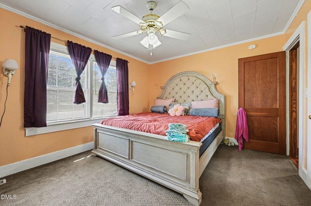 211 W Harden Street, Burlington, NC 27215
