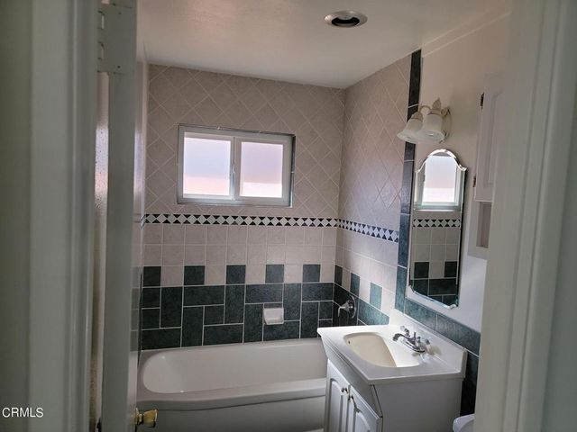 1836 N 7th Place, Port Hueneme, CA 93041
