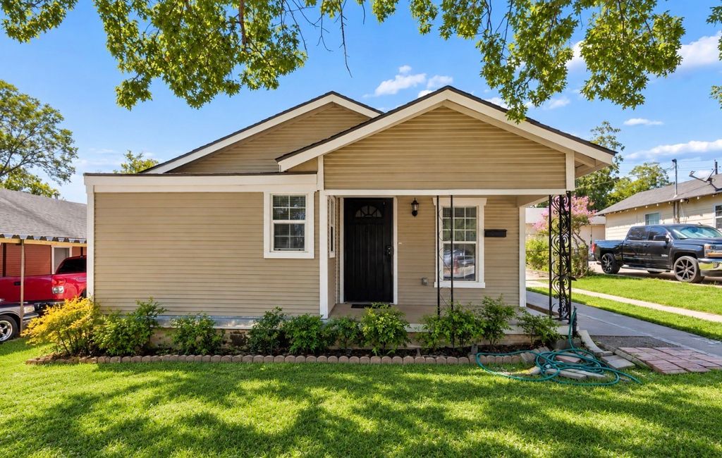 627 Hartsdale Drive, Dallas, TX 75211 — photo 2
