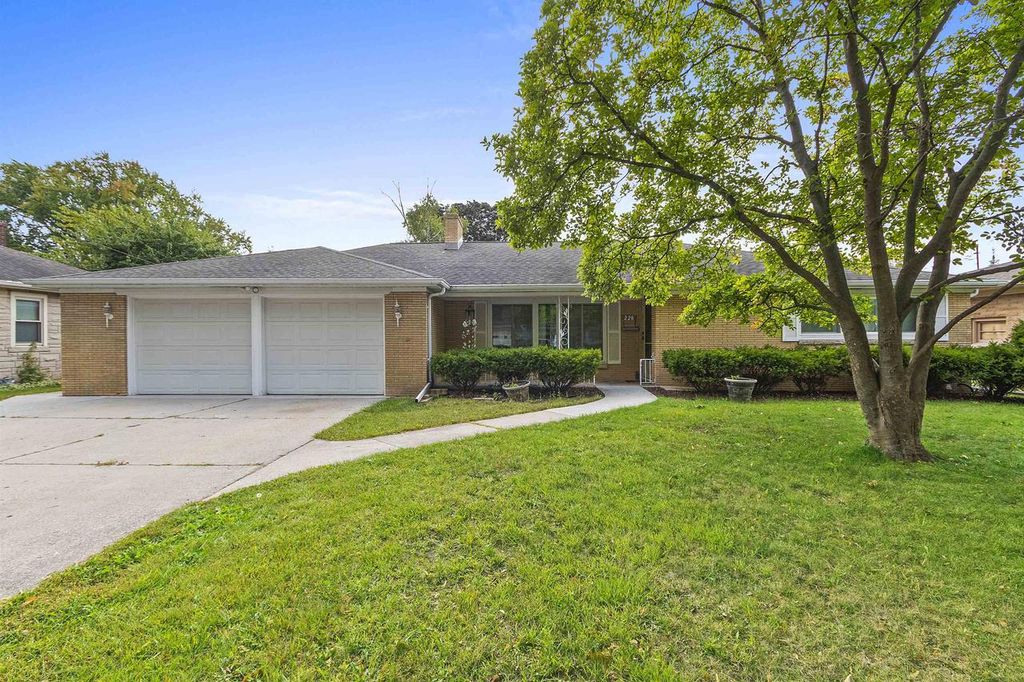 228 REIMER STREET, Green Bay, WI 54302