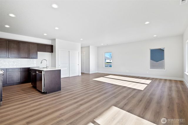 4247 W Sandy Court, Moses Lake, WA 98837