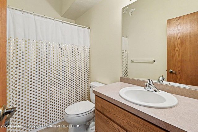 14710 Hardtke Drive, Lansing, MI 48906