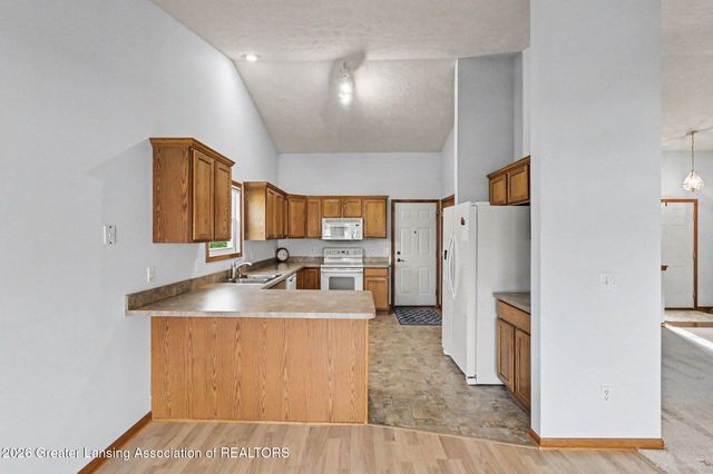 14710 Hardtke Drive, Lansing, MI 48906