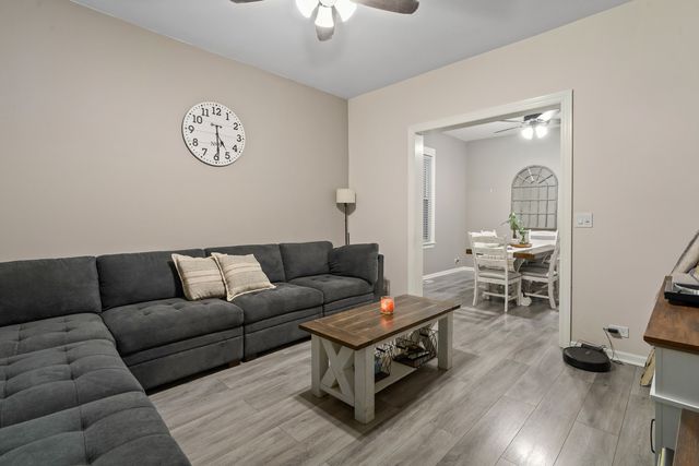 9546 S Spaulding Avenue, Evergreen Park, IL 60805