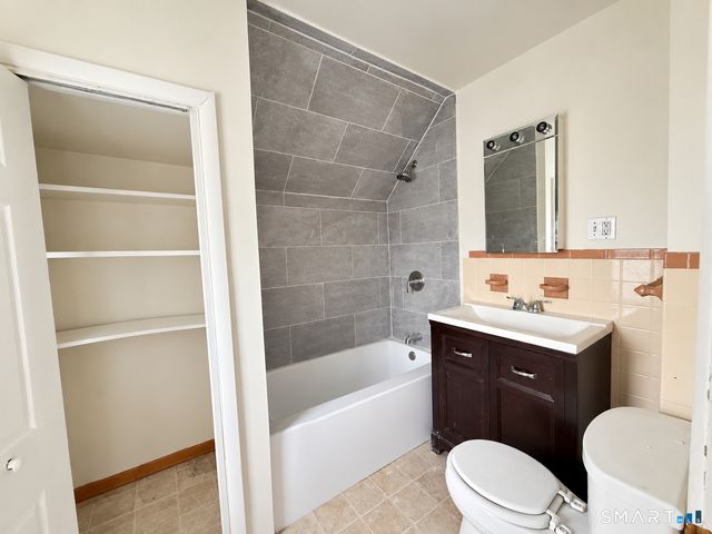 58 Mary Avenue, Stratford, CT 06614