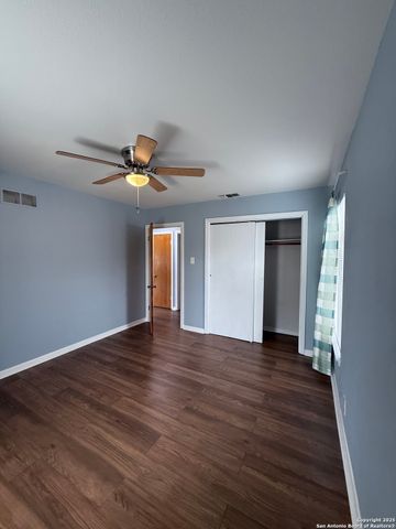 211 Chelsea, San Antonio, TX 78213