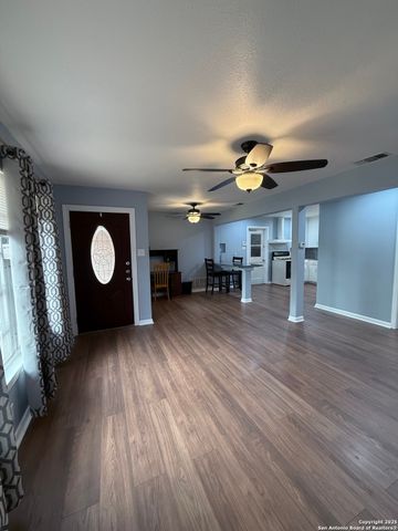 211 Chelsea, San Antonio, TX 78213