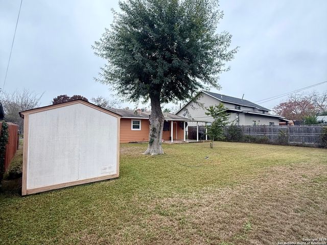 211 Chelsea, San Antonio, TX 78213