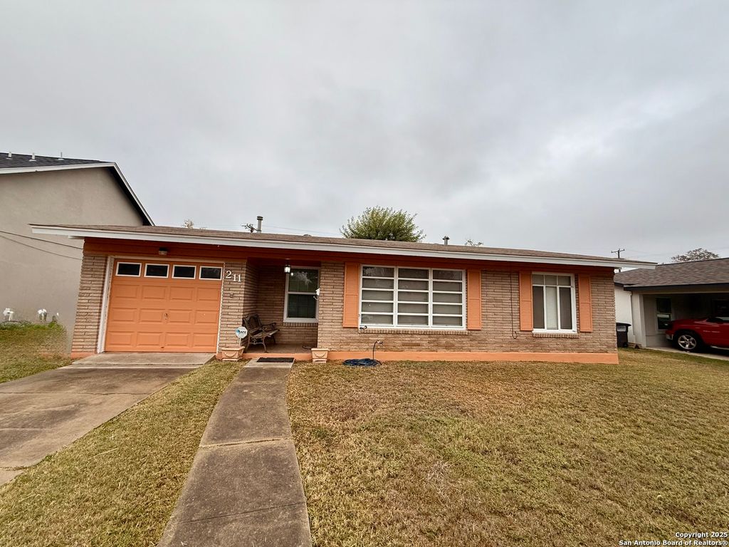211 Chelsea, San Antonio, TX 78213