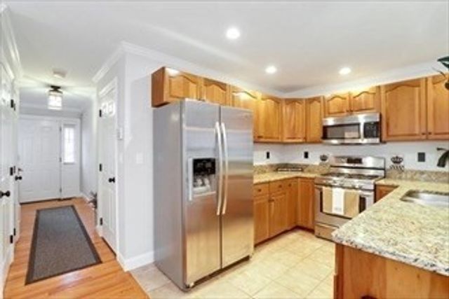 201 Main 34, Woburn, MA 01801