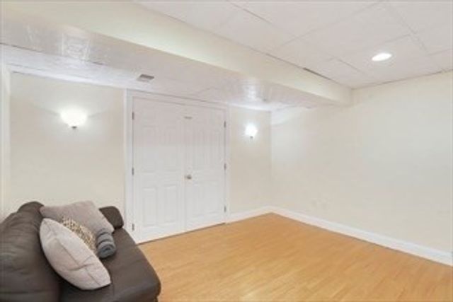 201 Main 34, Woburn, MA 01801