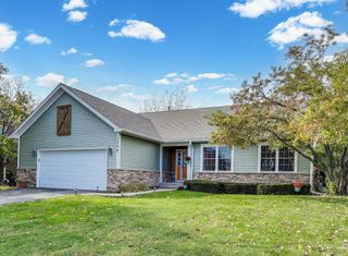 1704 Cherry Court, Lake Villa, IL 60046