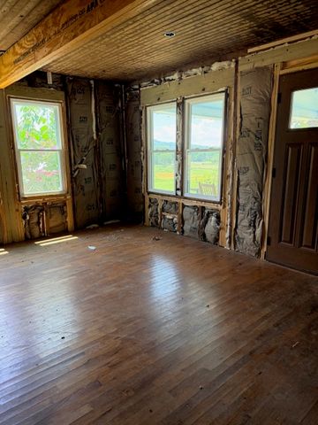 10150 S Garland McKee Road, Prairie Grove, AR 72753