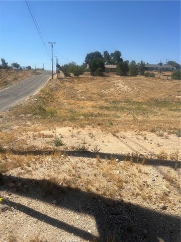 15 Hackberry Street, Hesperia, CA 92345