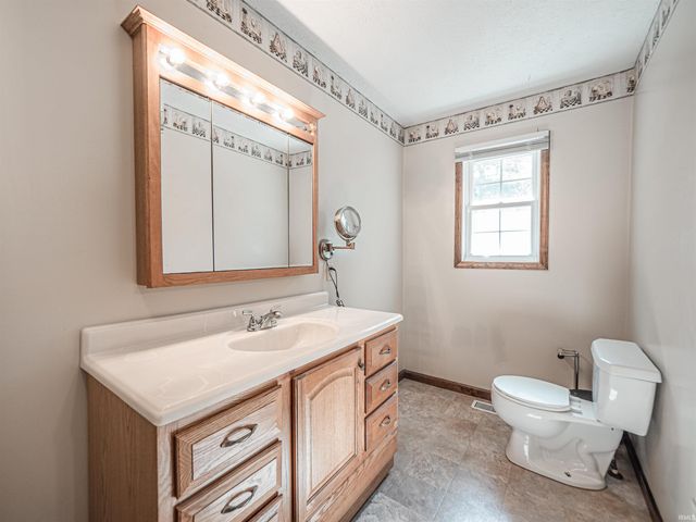 12400 69 Highway, Mount Vernon, IN 47620