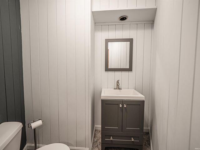 12400 69 Highway, Mount Vernon, IN 47620