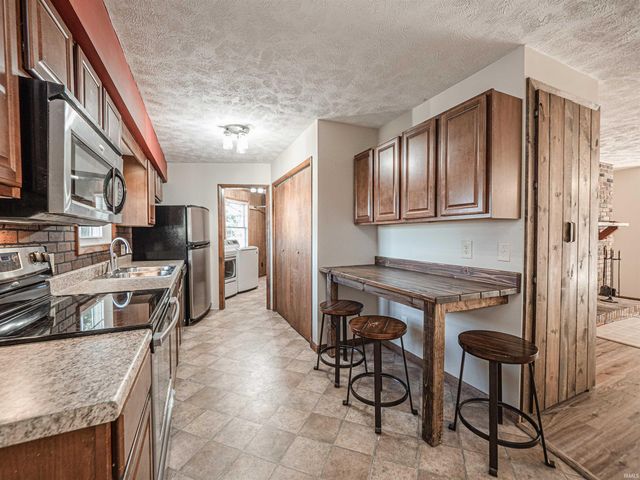 12400 69 Highway, Mount Vernon, IN 47620