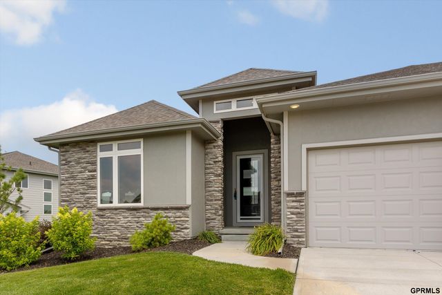 12602 Glenn Street, Papillion, NE 68138