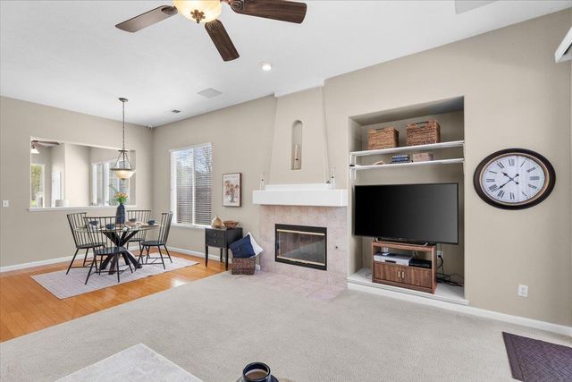 710 Almondcrest St, Oakdale, CA 95361