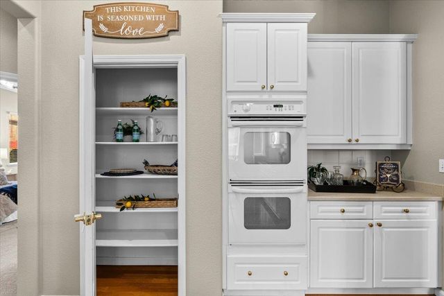 710 Almondcrest St, Oakdale, CA 95361