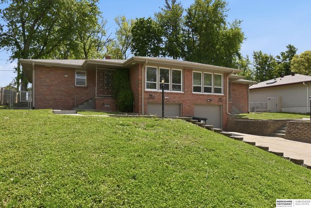 2501 and 2503 S 49 Street, Omaha, NE 68106