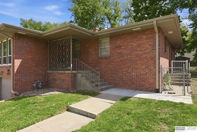 2501 and 2503 S 49 Street, Omaha, NE 68106