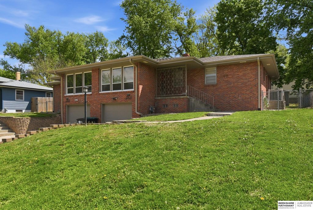2501 and 2503 S 49 Street, Omaha, NE 68106