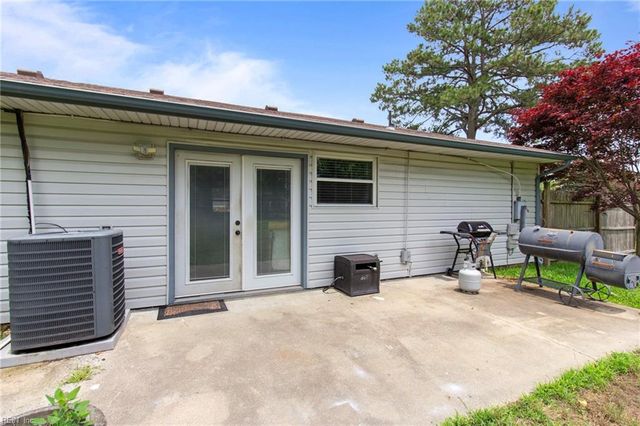 2625 N Nansemond DR, Suffolk, VA 23435