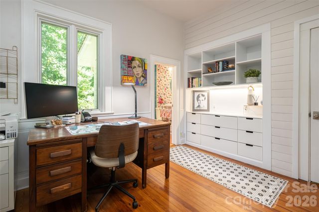 2511 Kanuga Road, Hendersonville, NC 28739