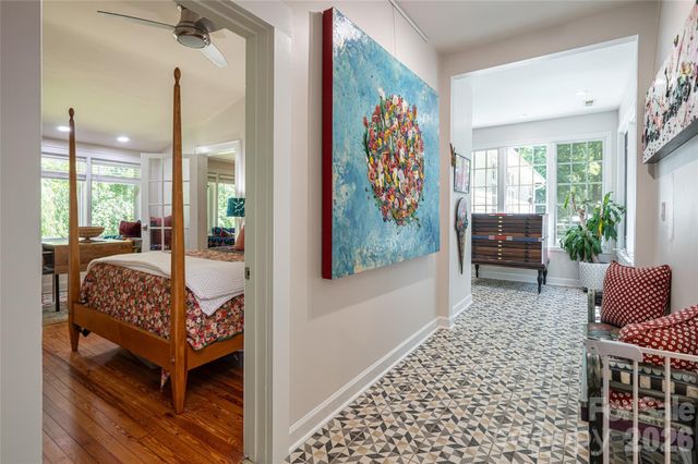 2511 Kanuga Road, Hendersonville, NC 28739