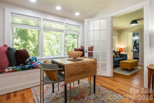 2511 Kanuga Road, Hendersonville, NC 28739