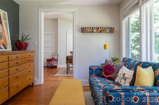 2511 Kanuga Road, Hendersonville, NC 28739